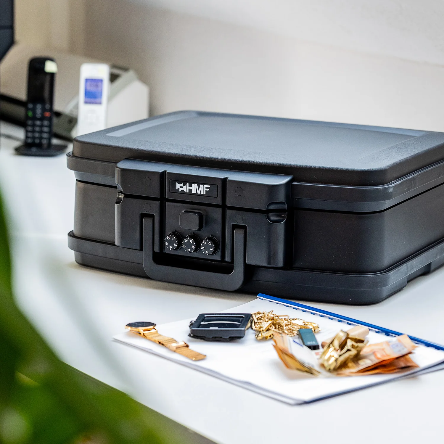 Feuerfeste Wasserdichte Dokumentenbox mit Zahlenschloss, HMF 250437, DIN A4, Schwarz - Image 8