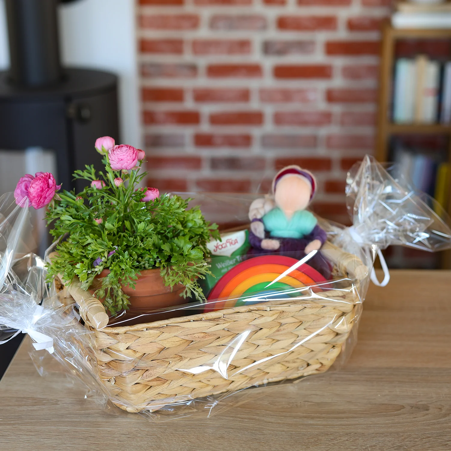 Aufbewahrungskorb geflochten aus Wasserhyazinthe, dekorativer Korb mit Holzgriffen zur Aufbewahrung für Badezimmer, Wohnzimmer, Küche HMF 37277 - Image 6