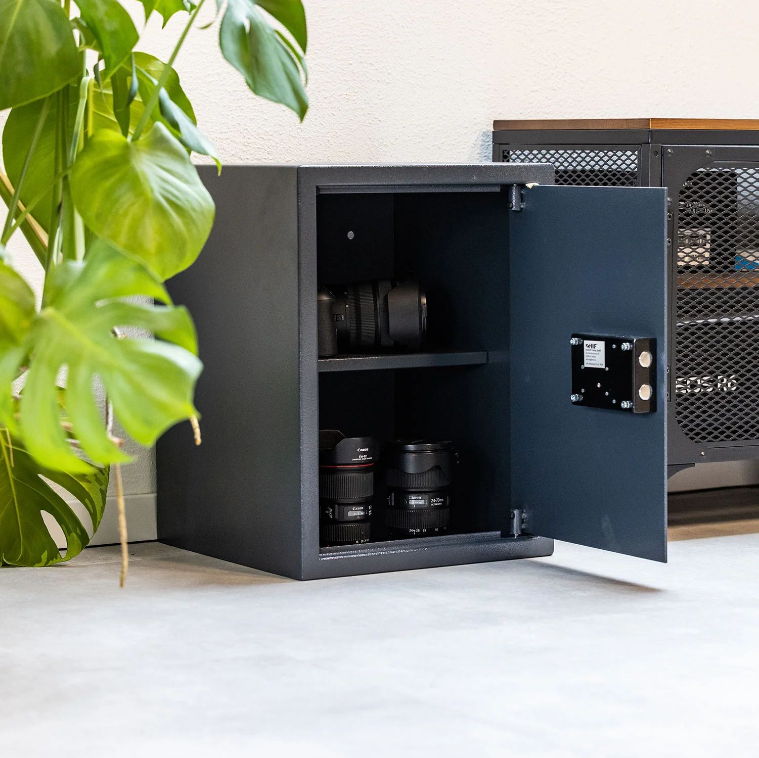 Möbeltresor Doppelbartschloss, HMF 49205, 50 x 35 x 31 cm, Anthrazit - Image 6