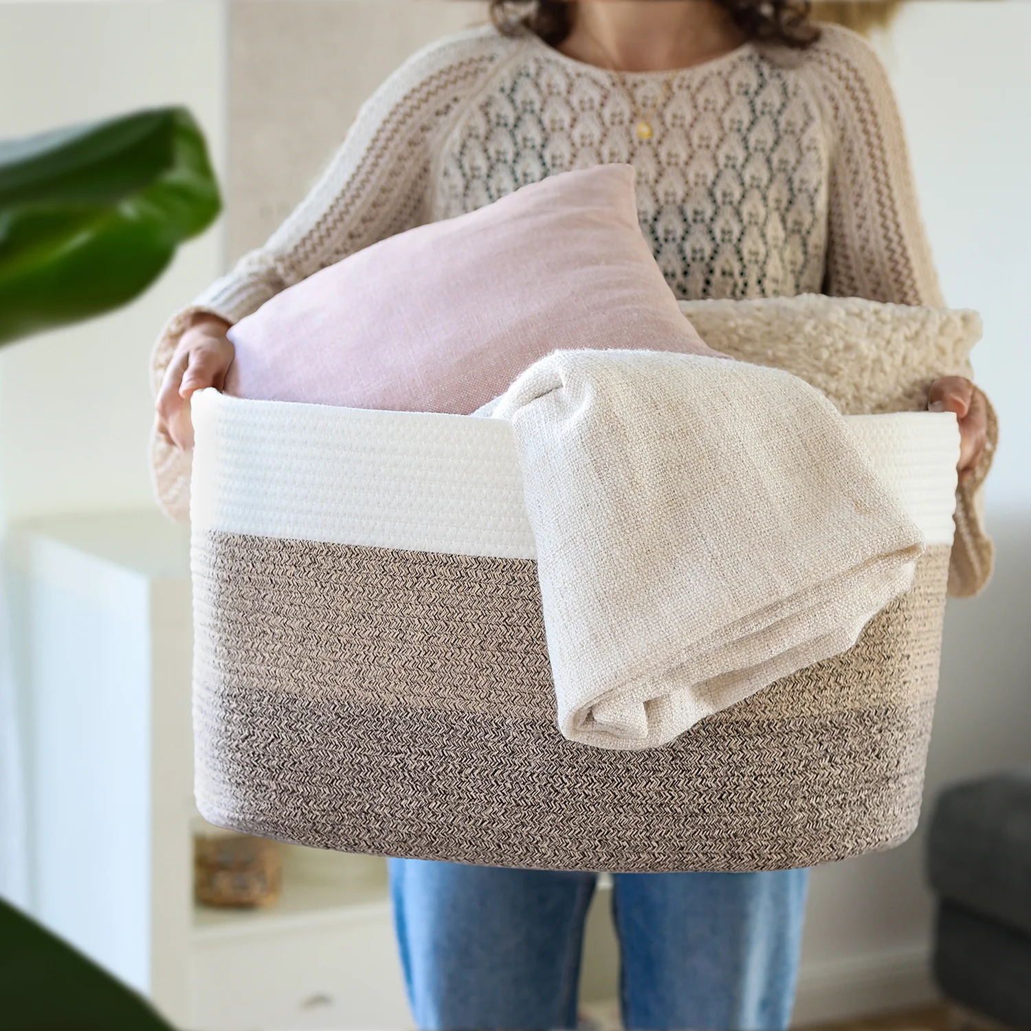 XXL Wäschekorb aus Baumwolle, eckiger Aufbewahrungskorb mit Griffen, HMF 39013-55CM-80, 55 x 43 x 30 cm, Weiß-Braun - Image 8